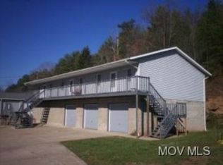 46 Lake Washington Rd, Washington, WV 26181