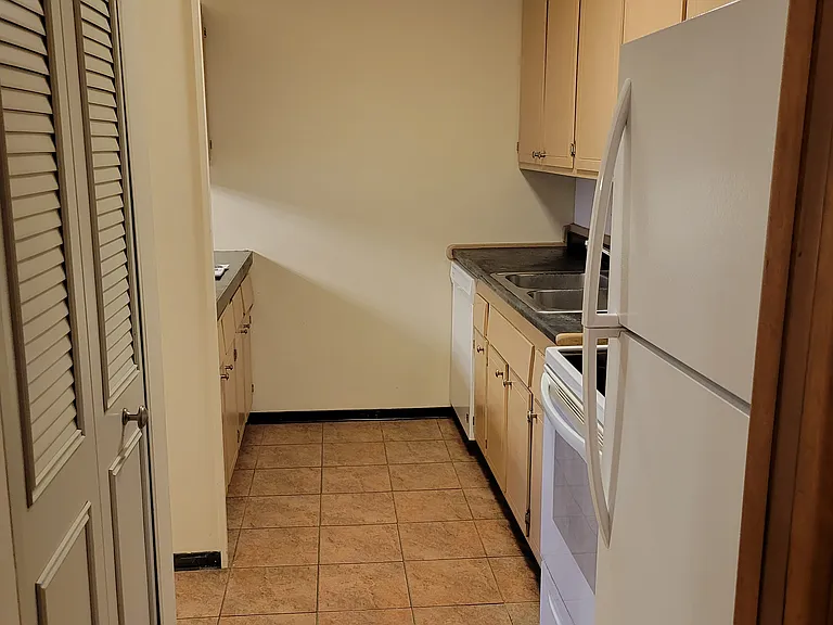 4030 15th Ave S #11C — Photo 8