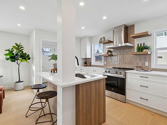 2nd image of 4547 E Passchendaele Rd SW