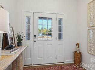 7563 Ethora Way, Charlotte, NC 28216