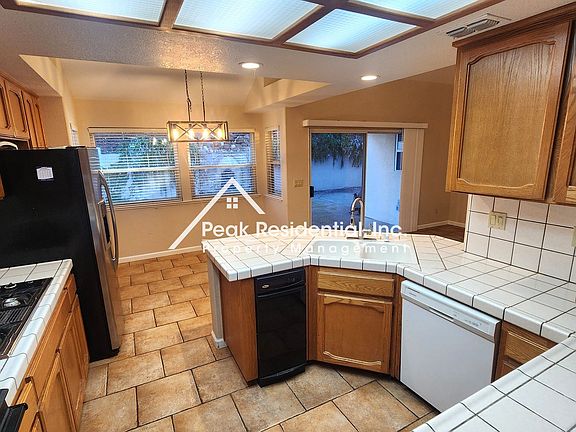 5th image of 244 Silberhorn Dr