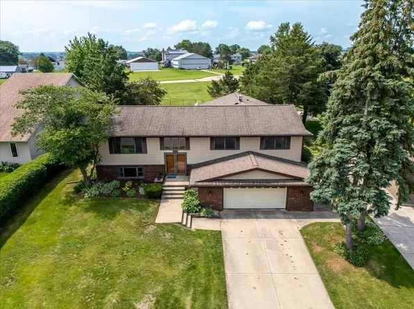 104 Winston Way, Waunakee, WI 53597