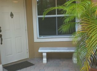 10594 SW 6th St, Pembroke Pines, FL 33025