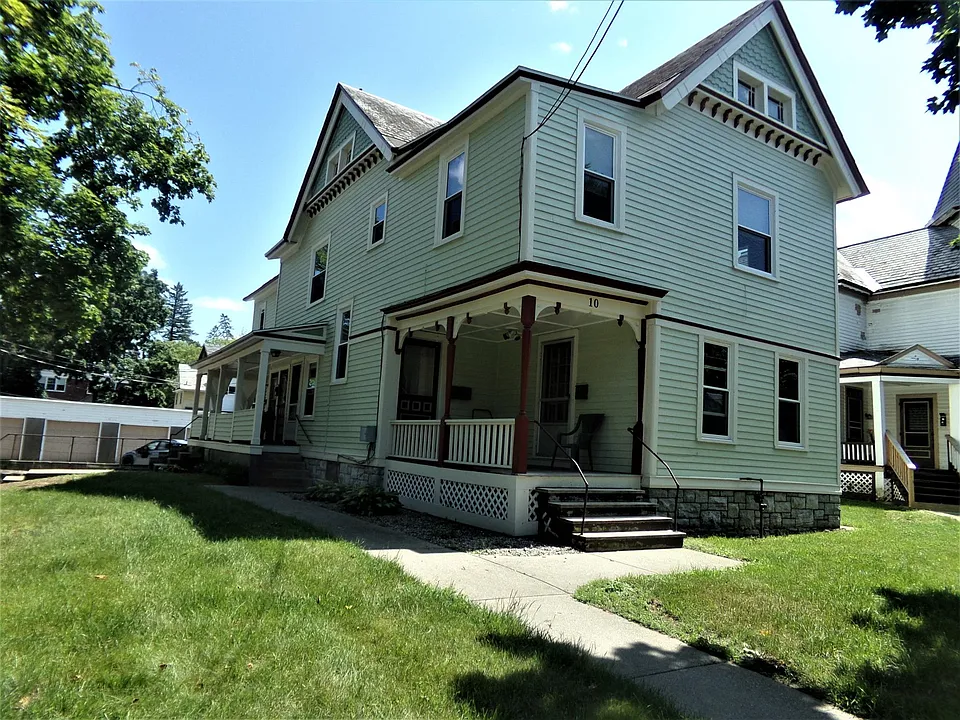 10 Grove Ave #3