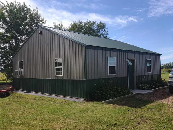515 W Main St, Ceylon, MN 56121