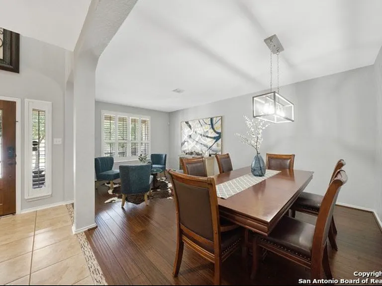 10415 Shire Country — Photo 17