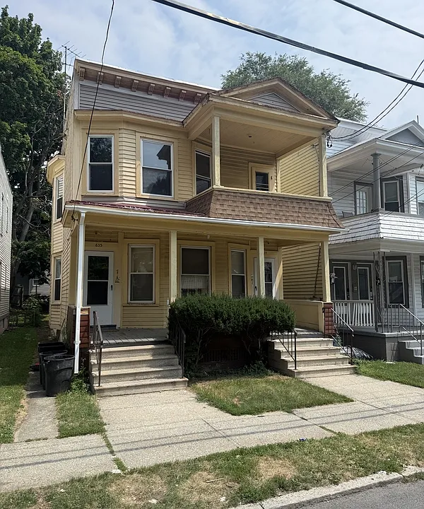 635 Myrtle Ave #1