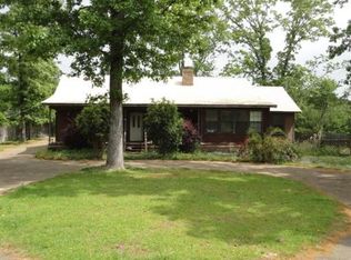 4022 Pleasant Hill Dr SE, Summit, MS 39666