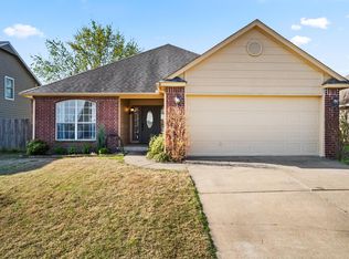 709 E Kansas St, Broken Arrow, OK 74012