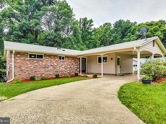 2nd image of 5316 Gainsborough Dr