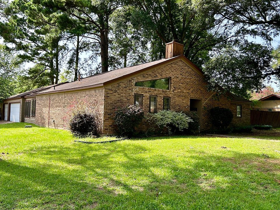 1st image of 9042 Sara Ln