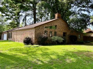 9042 Sara Ln, Shreveport, LA 71118