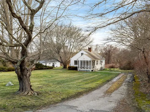 20 Maple Ave, Little Compton, RI 02837