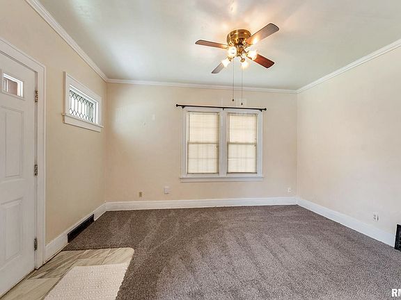 3rd image of 1904 30th St