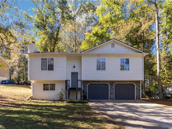 3119 Freedom Ct, Douglasville, GA 30135