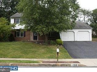 133 Park Place Dr, Sinking Spring, PA 19608