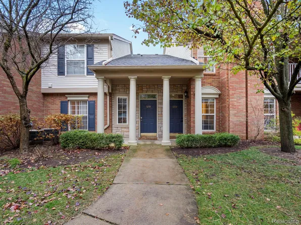 5288 Brookemonte Cir, Oakland Twp, MI 48306