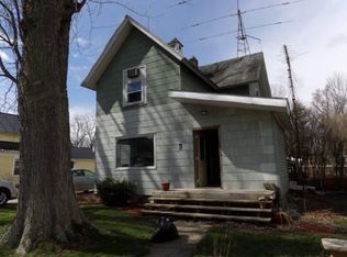 220 S Cressy St, Freeport, MI 49325