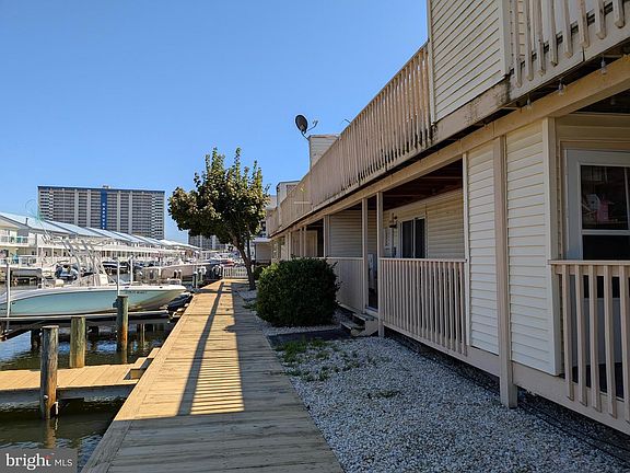 4th image of 134 Captains Quarters Rd Unit 5