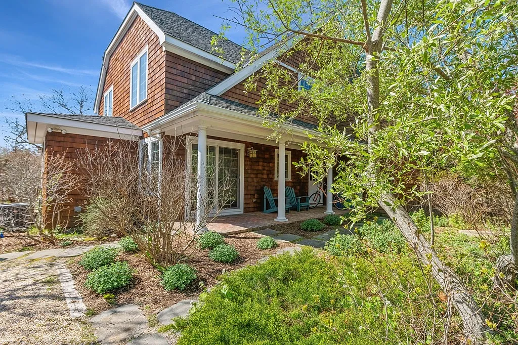 Amagansett Beach House Six Bedrooms. — Photo 2