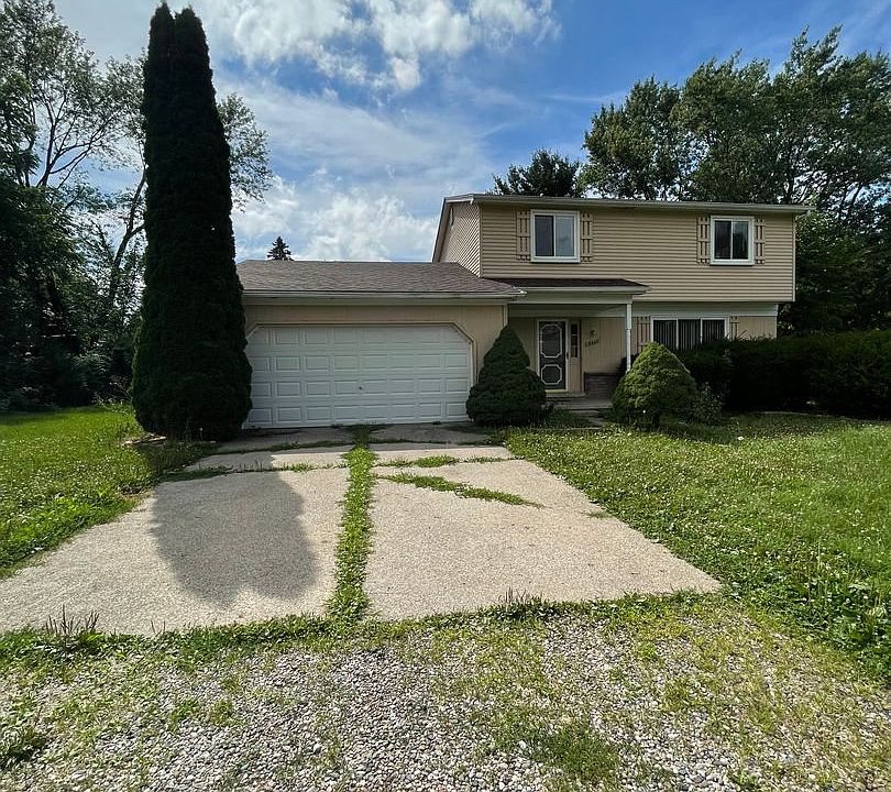 1st image of 3642 Hillside Dr