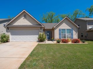 106 Amelia Dr, Byron, GA 31008