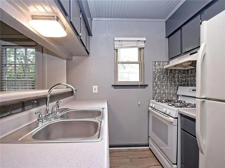 1714 Rawhide Loop — Photo 6