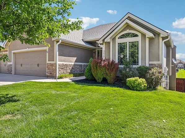 9027 N Askew Ave, Kansas City, MO 64156
