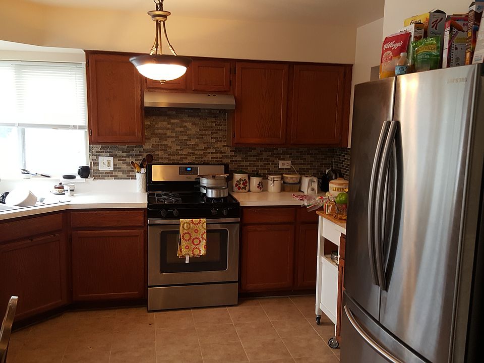 2nd image of 1219 Mayfair Dr