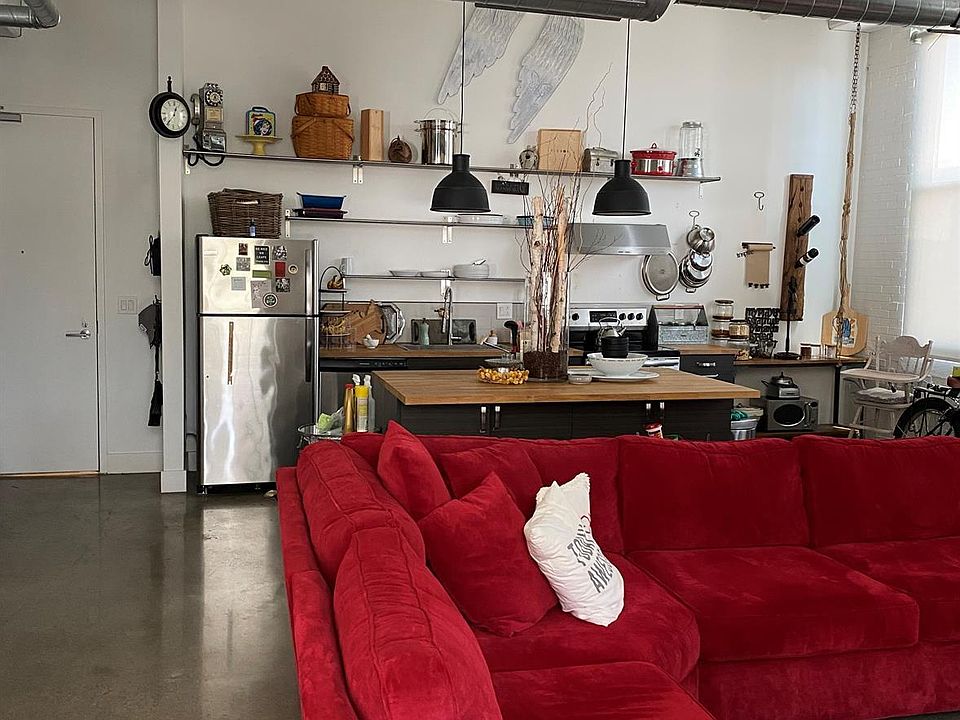 1st image of 145 N 6th St APT 212
