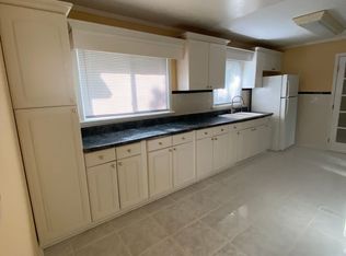 965 Meadow Rock Dr, Stone Mountain, GA 30083