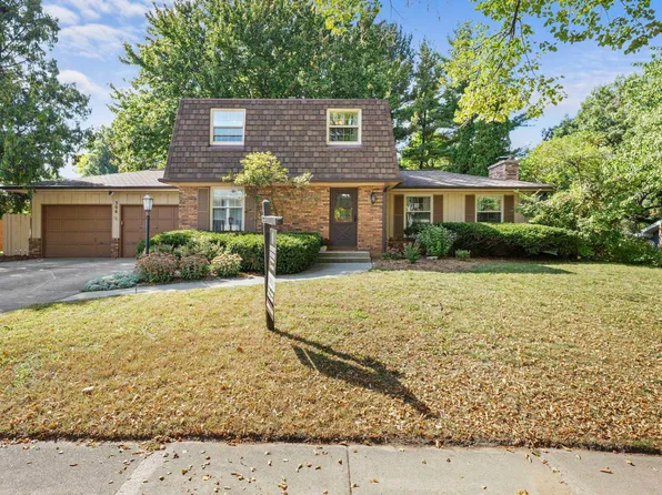 306 Walnut Grove Dr, Madison, WI 53717