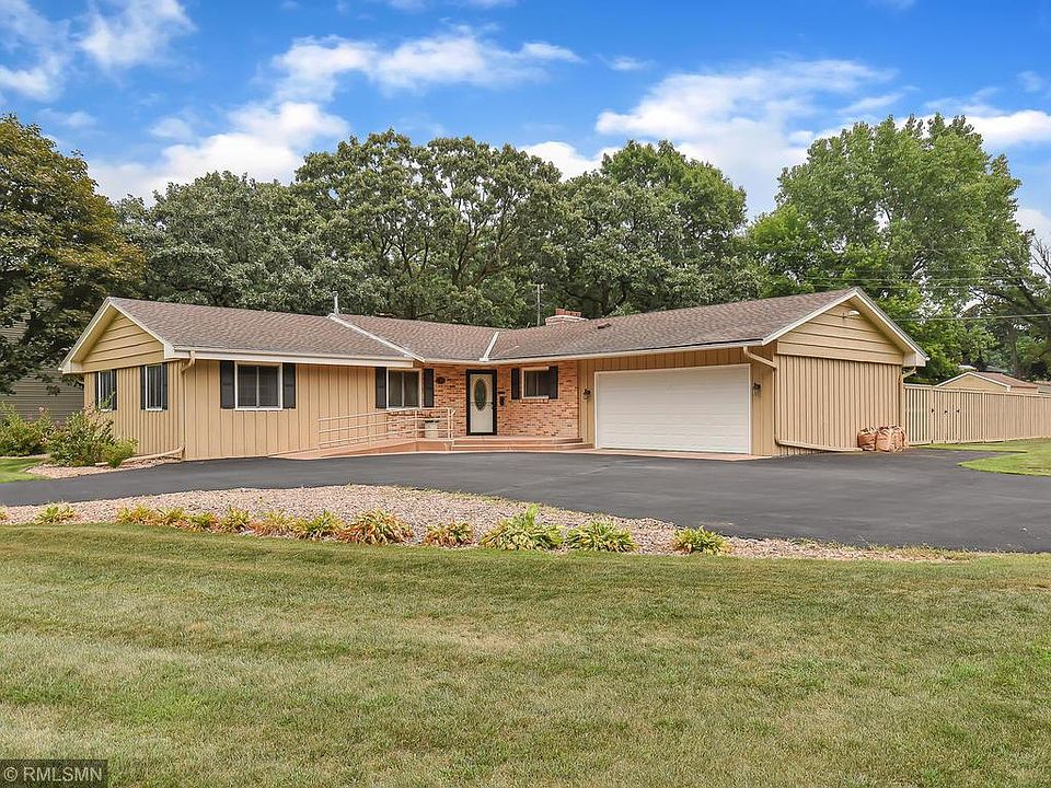 1st image of 200 Arbor Ln
