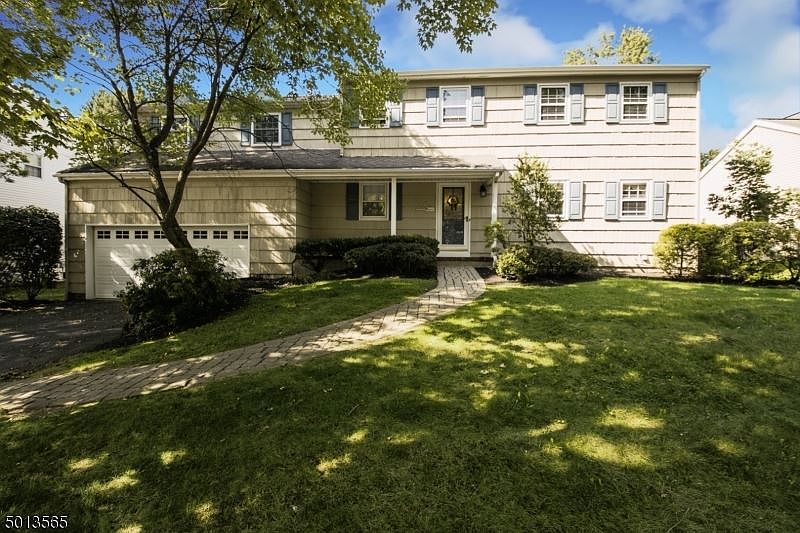 1st image of 5 Village Cir