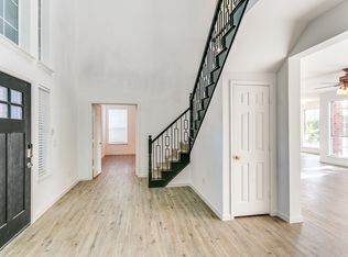 1925 Sunrise Trl, Lewisville, TX 75067
