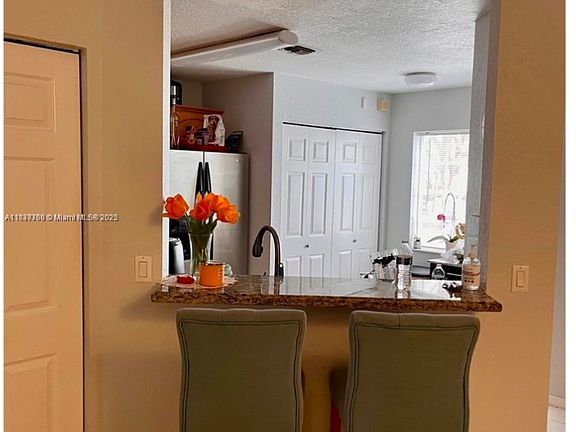 5th image of 1105 SW 44th Way