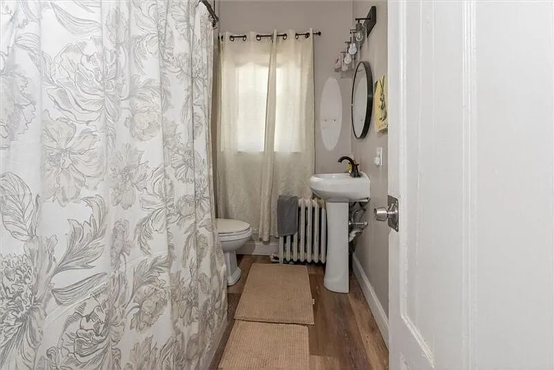 2 bed, 1.0 bath, 900 sqft, $1,400 — Photo 4