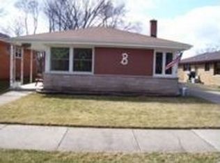 2704 Sunnyside Ave, Brookfield, IL 60513