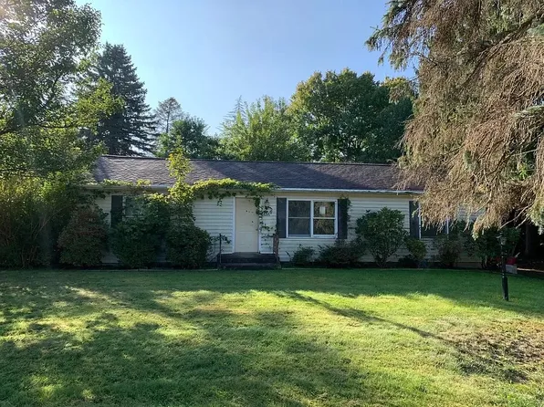 696 Main Rd, Hanover Township, PA 18706