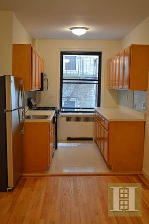 2nd image of 200 Bennett Ave APT 2F