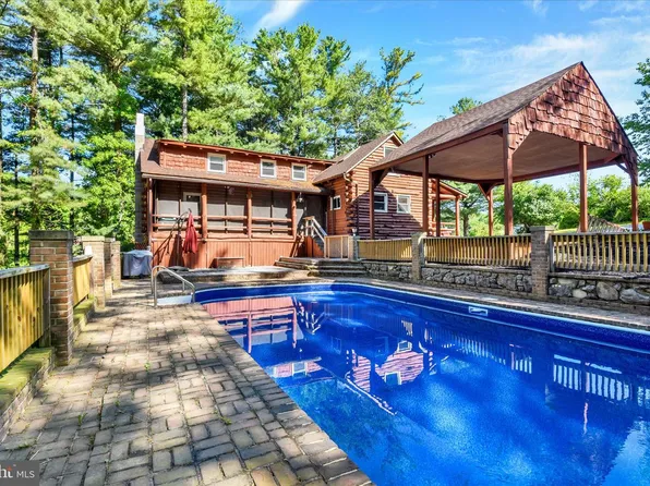 3299 Lineboro Rd, Manchester, MD 21102