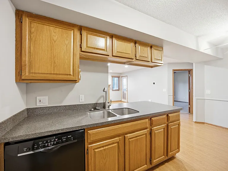 401 SE Lowell Dr #4 — Photo 37