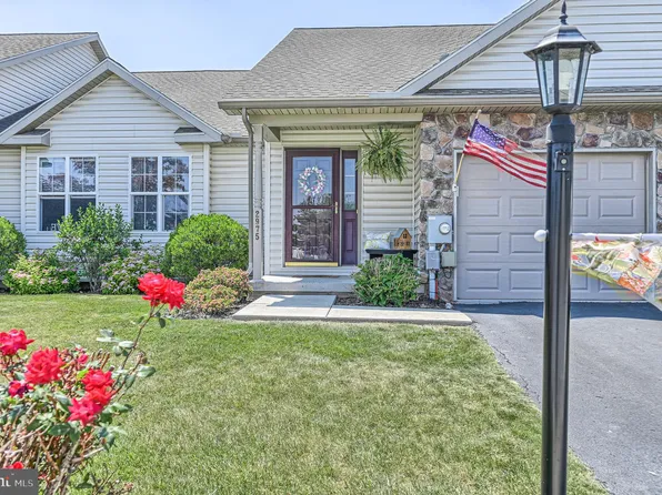 2975 Barley Cir #17, Dover, PA 17315