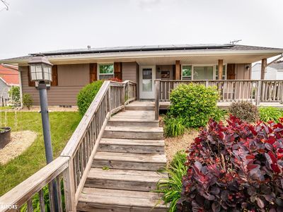 8 S 14th St, Marshalltown, IA, 50158