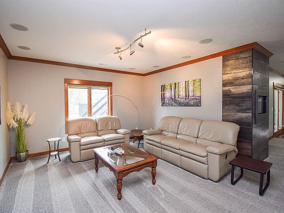 4th image of 2904 W Cinnamon Cir