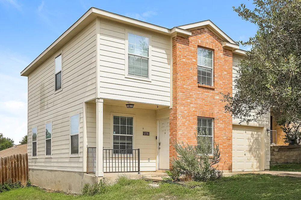 3 bed, 2.5 bath, 1553 sqft, $1,785 — Photo 1