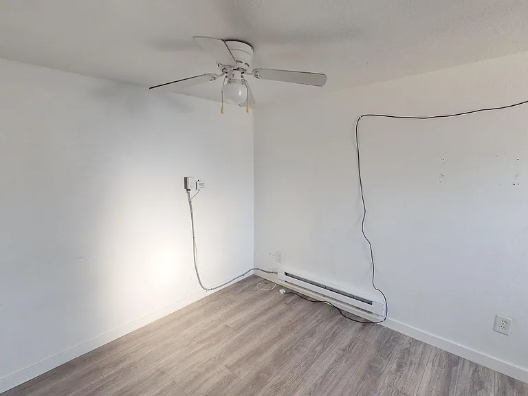 756 1/2 Maple St #B — Photo 4