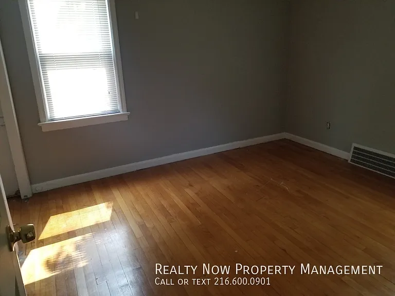 2611 Brookdale Ave — Photo 5
