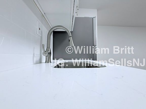3rd image of 153 49th St APT 2B