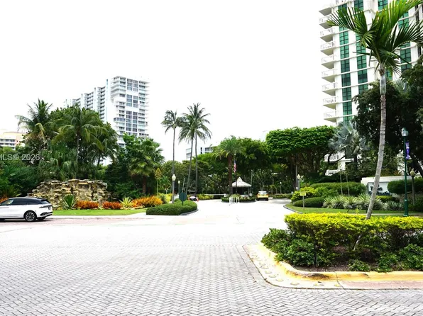 1111 Crandon Blvd APT B705, Key Biscayne, FL 33149